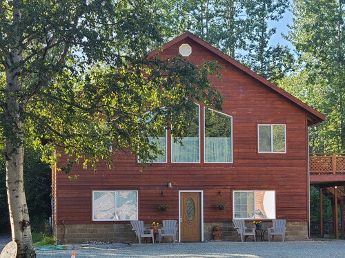 Your Home Away from Home in the Heart of the Kenai Peninsula