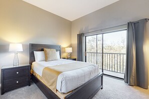 3 habitaciones, tabla de planchar con plancha y internet gratis 