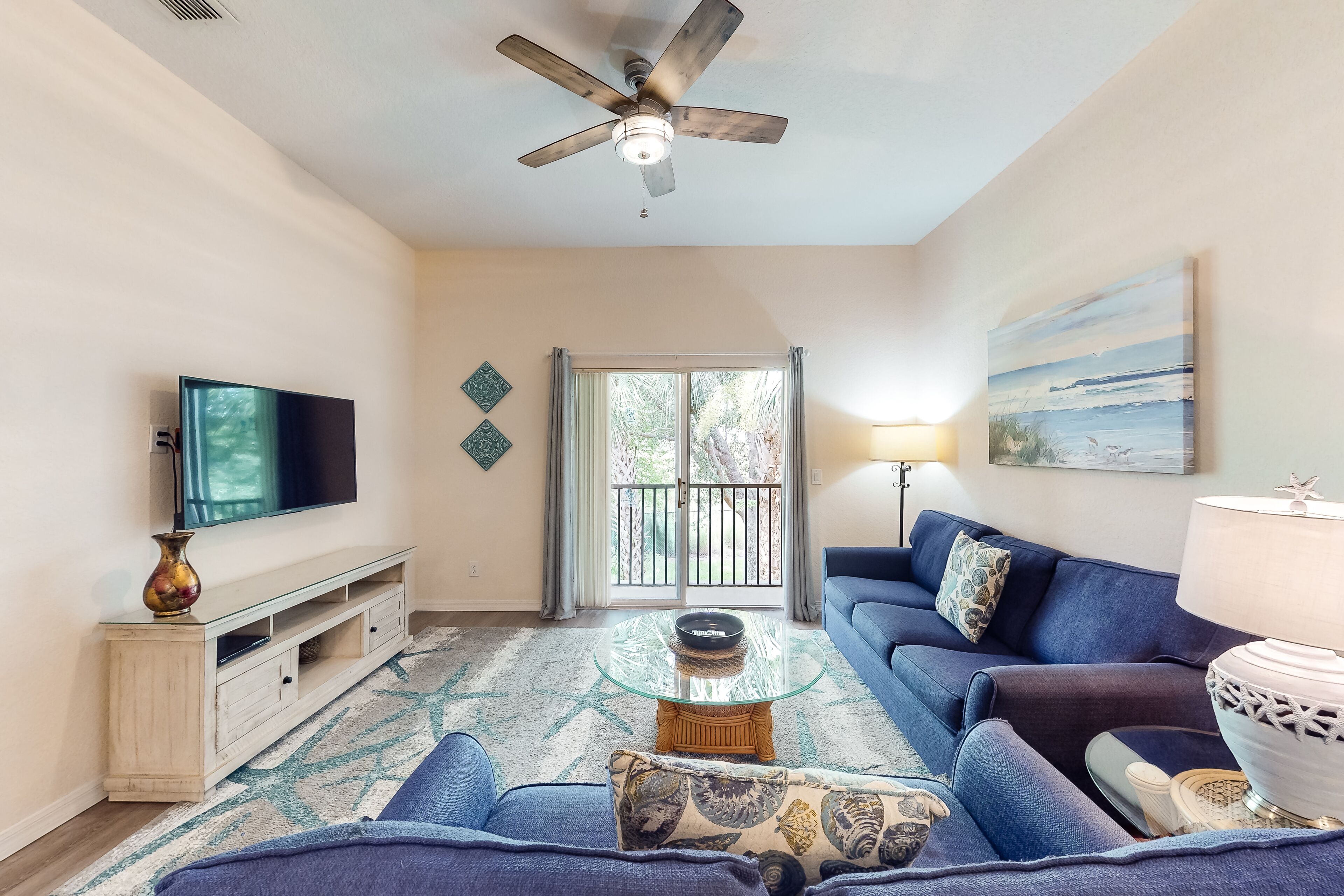 Spacious condo in tropical resort with private balcony & 4 pools - near Disney