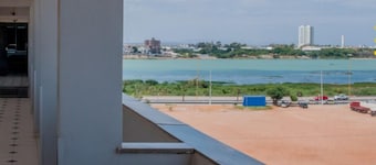 Kris Hotel