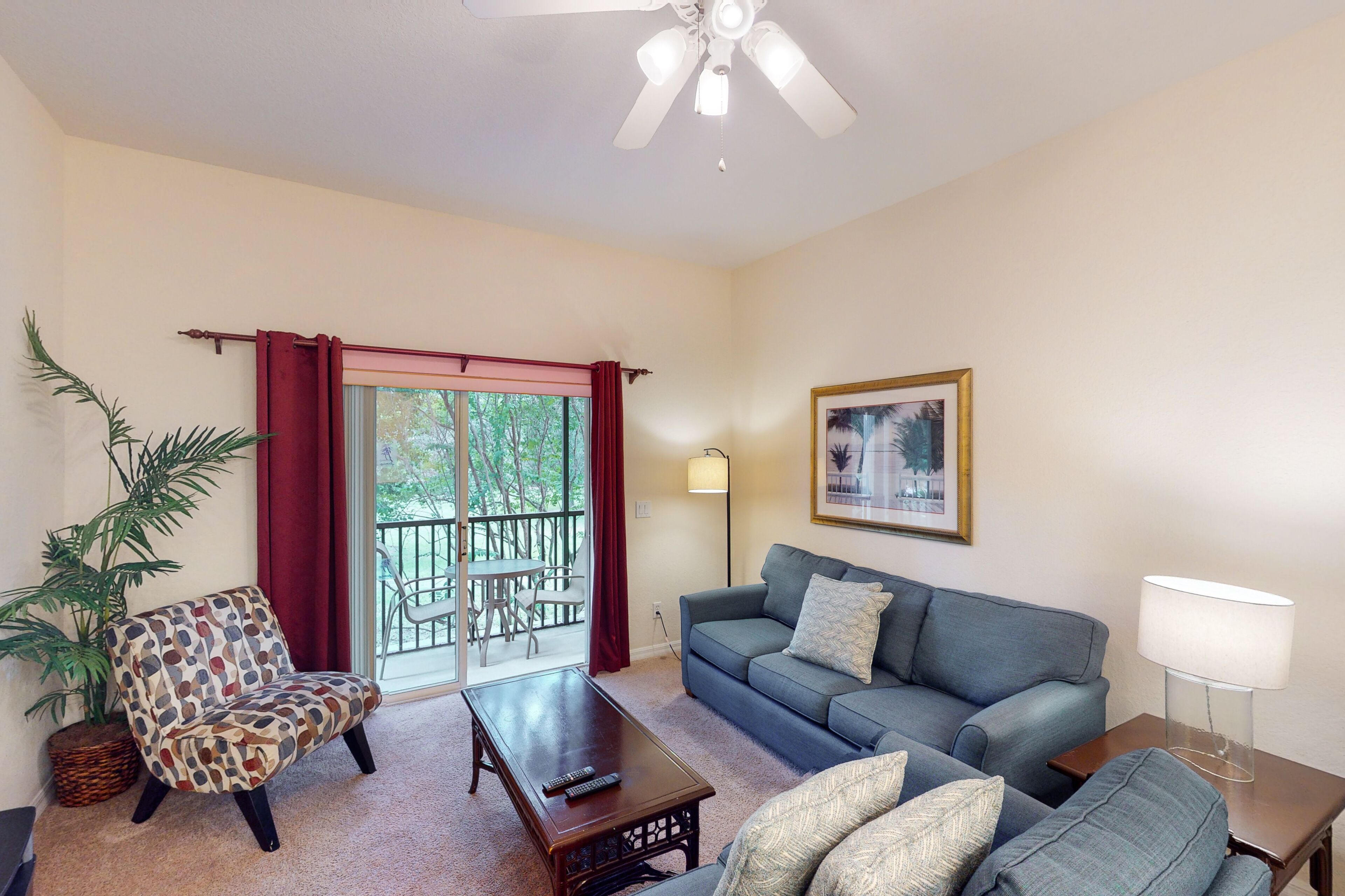 2nd floor condo w/ basketball court, shared pools, balcony, tennis court, sauna