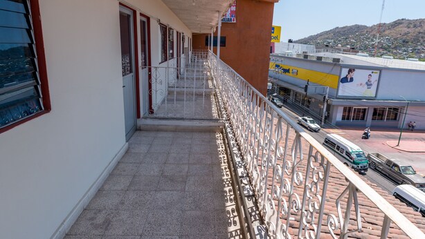 Imagen sin descripción, 1 de 4, botón