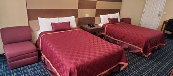 Delmonico Inn & Suites