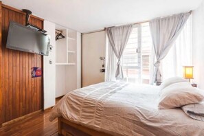 1 bedroom, WiFi, bed sheets