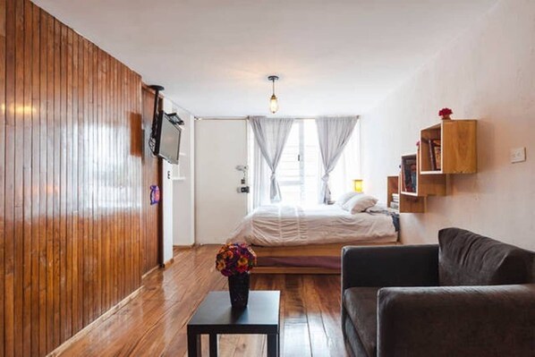 1 bedroom, WiFi, bed sheets