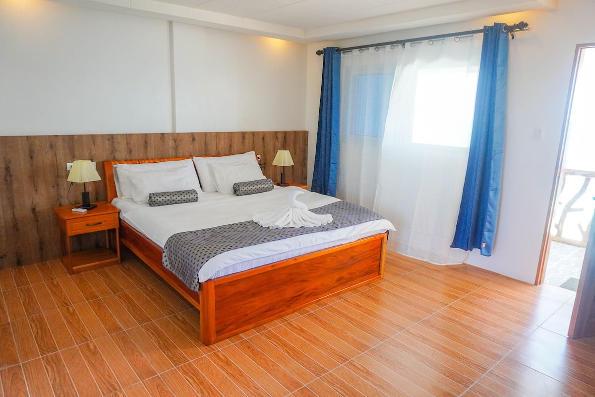 Superior Room | Minibar, free WiFi