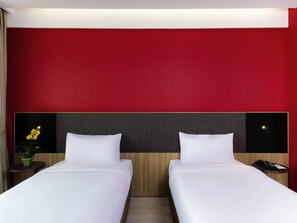 Superior Room, 2 Twin Beds, City View | Minibar, in-room safe, iron/ironing board, free cribs/infant beds