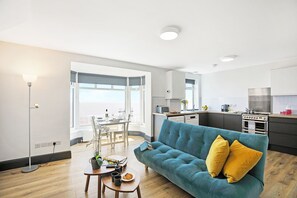 Panoramic Double Room | Living area | 40-inch LCD TV with digital channels, TV - TYME Suites on Kingsway (Cleethorpes)