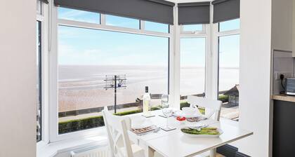 TYME Suites on Kingsway