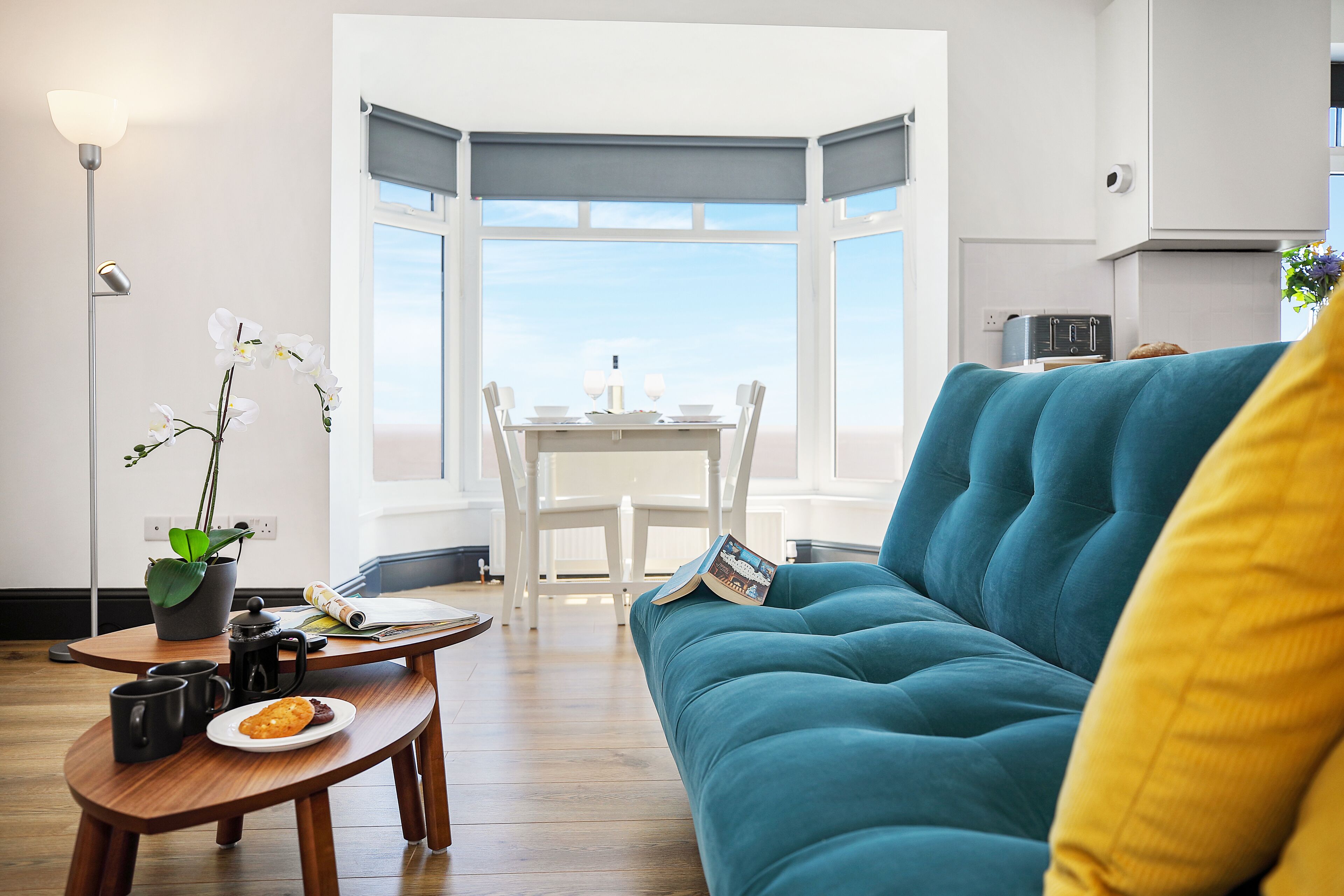 Panoramic Double Room | Living area | 40-inch LCD TV with digital channels, TV
