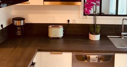 Bel appartement 86 m2 Gare Visitation Centre WIFI