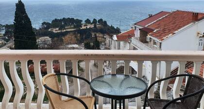 Studio with sea view private balcony