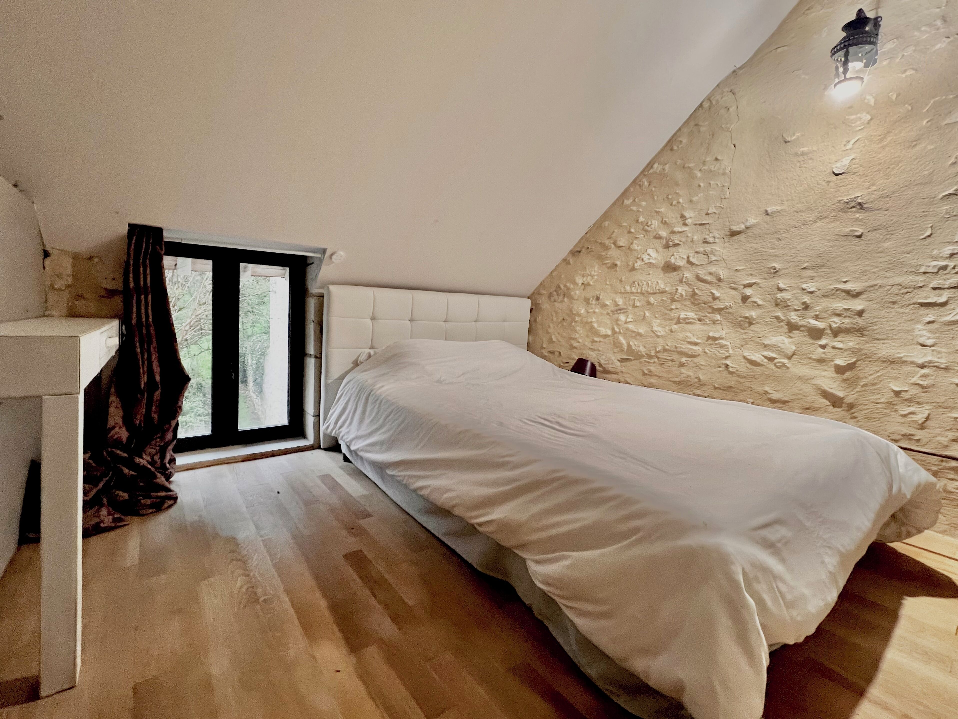 6 Schlafzimmer, Schreibtisch, Bügeleisen/Bügelbrett, Reisekinderbett