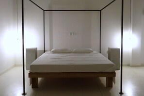 6 bedrooms, WiFi