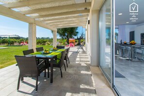Outdoor dining - ALBAMAR Finca for 6 with pool in Llubi (Llubi)
