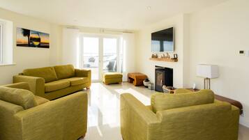 Smart TV, DVD player, books