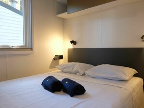 2 chambres, lit parapluie, Wi-Fi gratuit, draps fournis