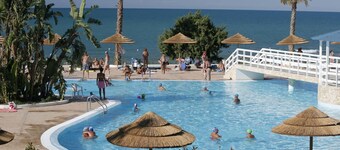 Merveilleuse maison de vacances privée avec WIFI, climatisation, piscine et terrasse