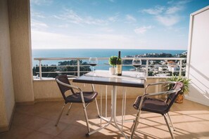 Outdoor dining - Triple studio with sea view private balcony and kitchenette (UL)