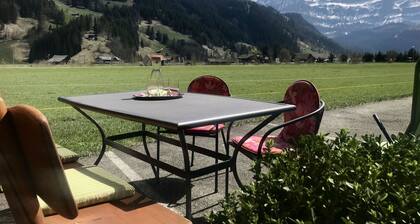 Joli appartement pour 4 personnes avec WIFI, TV et balcon