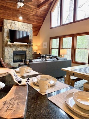 Smart TV, fireplace, DVD player, streaming services