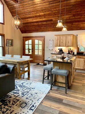 Unclassified image, 4 of 45, button - Little Hare Hideaway*Hot Tub*Pets OK*FP (Deep Gap)