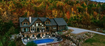 Stunning views, luxurious home, heated pool, hot tub, games