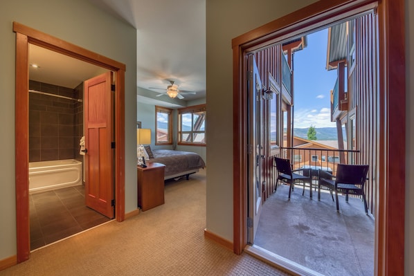 3 bedrooms, internet, bed sheets