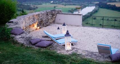 Luxury villa 40 minutes far from Rome with SPA and stunning view of Tiber river