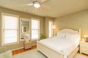 3 chambres, bureau, fer et planche à repasser, Wi-Fi gratuit