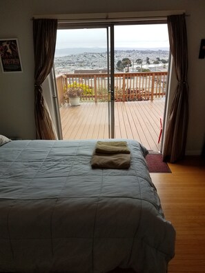 3 bedrooms, desk, iron/ironing board, free WiFi - Beautiful House with Panoramic SF Bay Views (San Francisco)