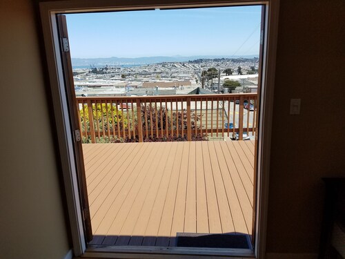 Beautiful House with Panoramic SF Bay Views
