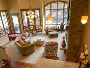 TV connectée, cheminée