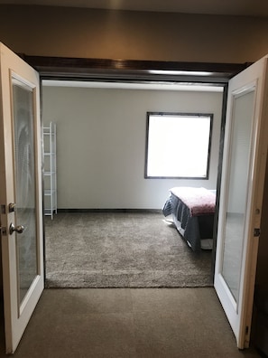 Interior - Cabin next to water! Fisherman’s Dream! HUNTERS WELCOME! (Inman)