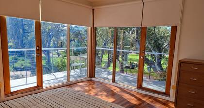 Villa 32 South Shores Resort, Normanville - Delightful Beachside Villa