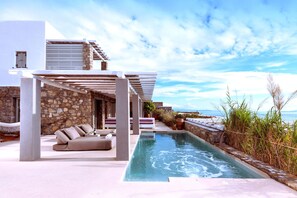 Piscine extérieure