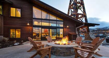 Moose Mgmt at Prospector 933 Loft Bedroom-Pool&Hot Tub Access-Fireplace-Free Bus