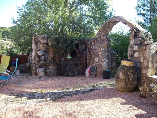 Large Mas Provencal with swimming pool on property near Aix en Provence