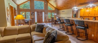 Cozy Cabin Getaway – Trails, Fireplaces & Outdoor Fun near Lake Michigan