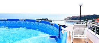 Four bedded room with private sea view balcony