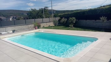 Piscine extérieure