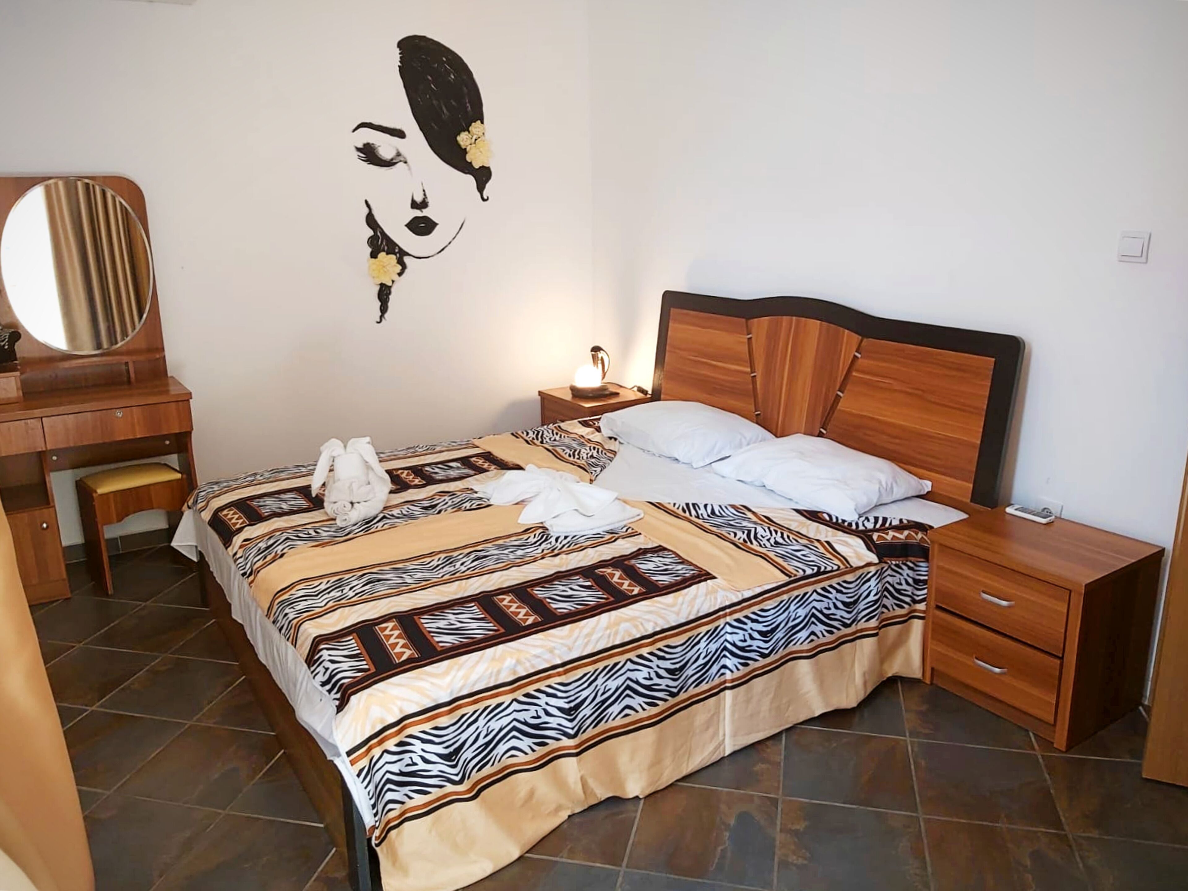 Schallisolierte Zimmer, Bügeleisen/Bügelbrett, kostenlose Babybetten