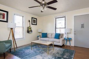 TV, Netflix, streaming services