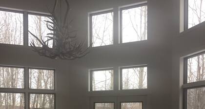 Get away to lovely southern Vermont in the newly remodeled 3-BDR condo