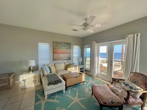 Älytelevisio, kirjoja, tulostin