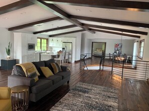 TV, fireplace - Relaxing family neighborhood in multi million dollar home (Phoenix)