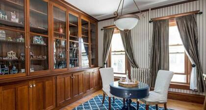 EAA Historical Home in the heart of Oshkosh