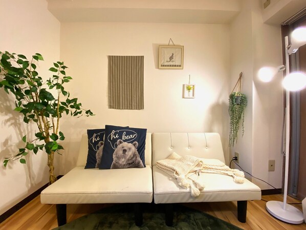Traditional Apartment | Living area | 32-inch flat-screen TV with digital channels, TV