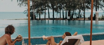 Splash Beach Villa Resort