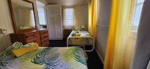 2 Schlafzimmer, Bügeleisen/Bügelbrett, kostenloses WLAN, Bettwäsche